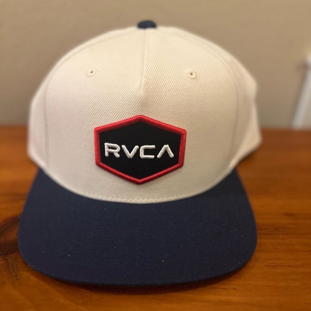 RVCA Commonweath Snapback Hat